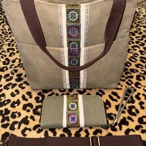 CANVAS Embroidered Tan and Brown Tote Bag Set